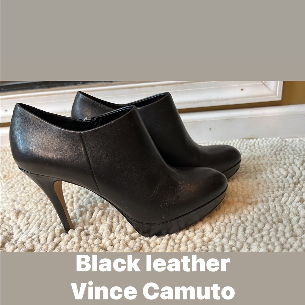 Black leather Vince Camuto bootie heels Sz 8